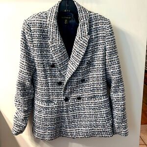 Gorgeous House of Harlow single button blazer